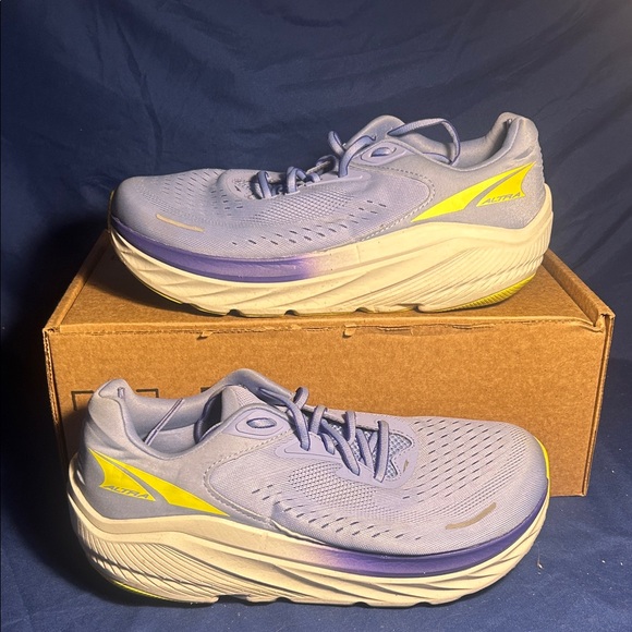 ALTRA- EGO MAX, blue white, 9 women QS - Picture 1 of 4